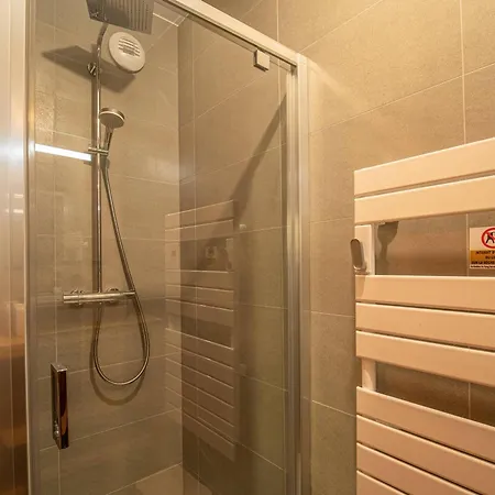 公寓 Neuf Avec Terrasse Et Parking A Champagny-en-vanoise - Fr-1-638-4 *
